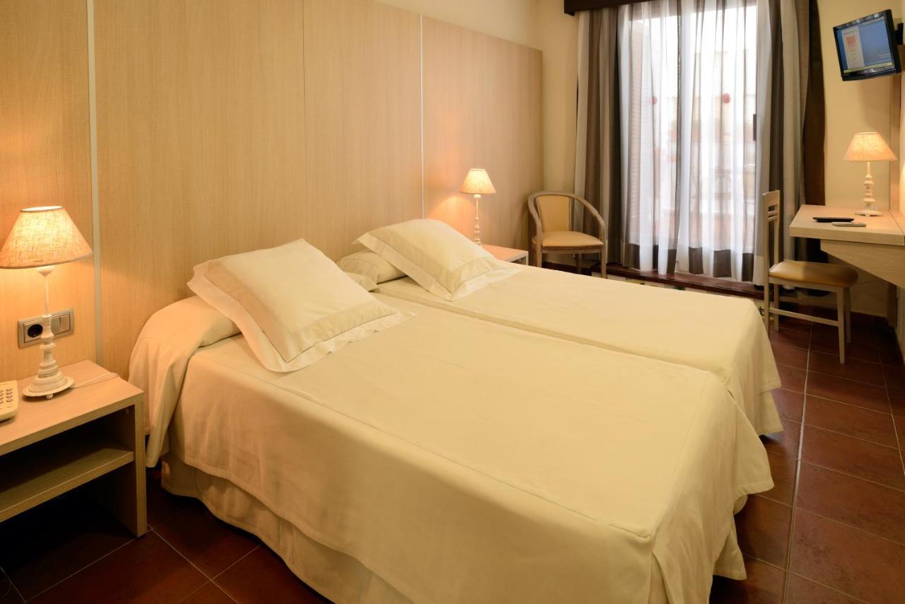 טוסה דה מאר Hotel Capri מראה חיצוני תמונה