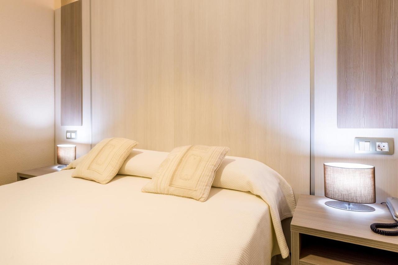 טוסה דה מאר Hotel Capri מראה חיצוני תמונה