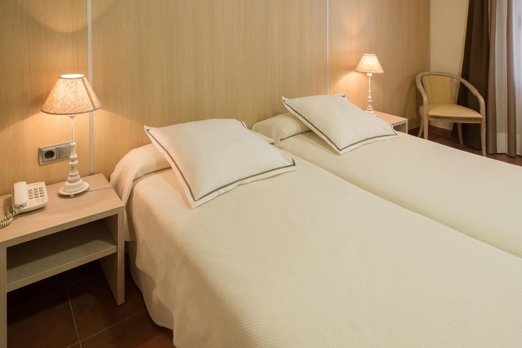 טוסה דה מאר Hotel Capri מראה חיצוני תמונה