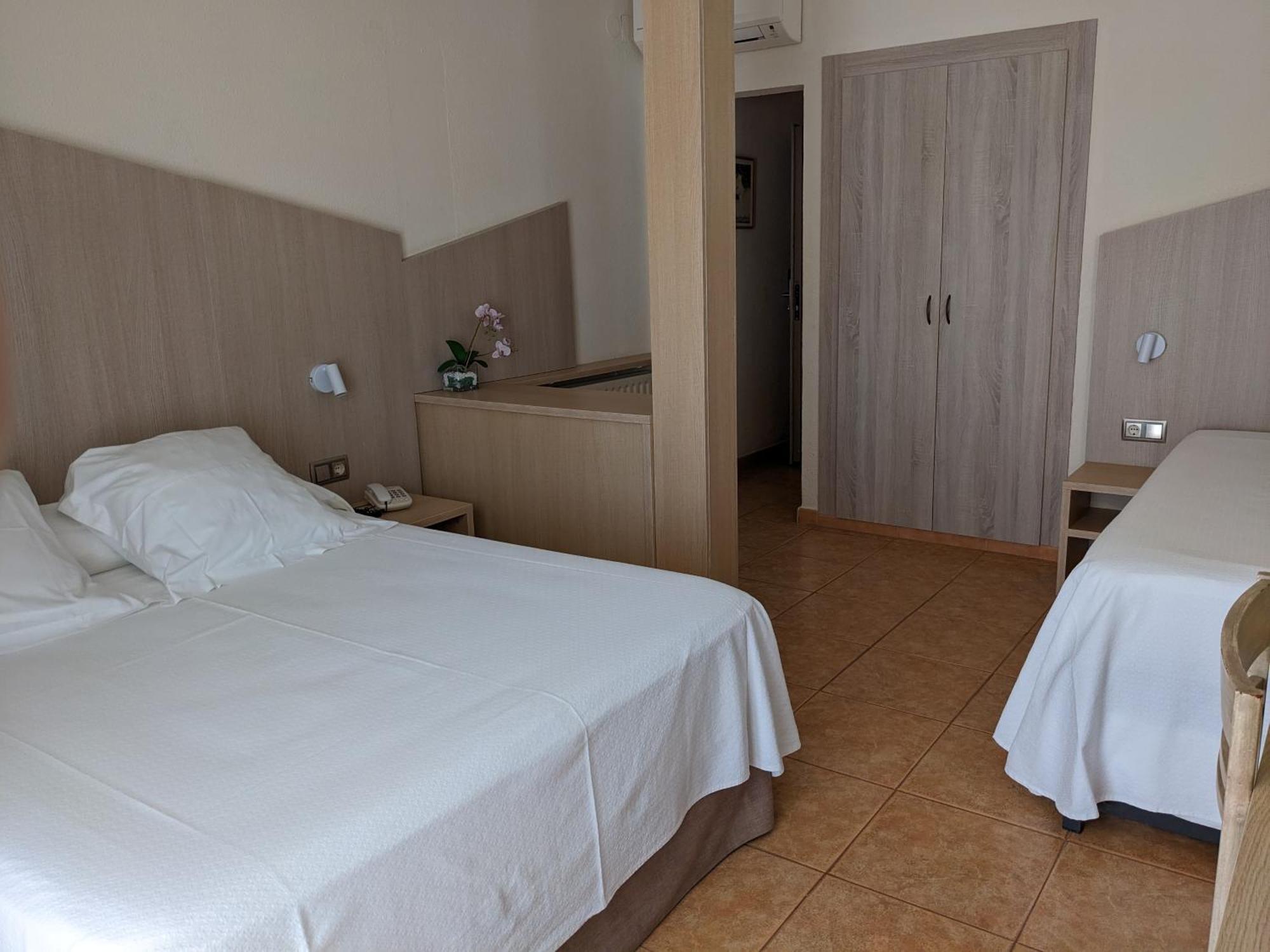 טוסה דה מאר Hotel Capri מראה חיצוני תמונה