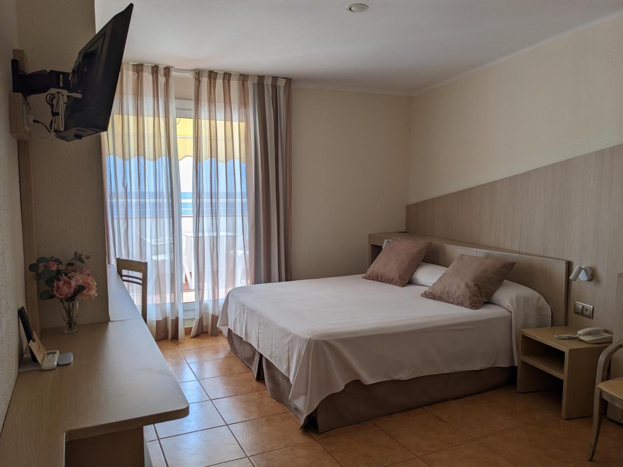 טוסה דה מאר Hotel Capri מראה חיצוני תמונה