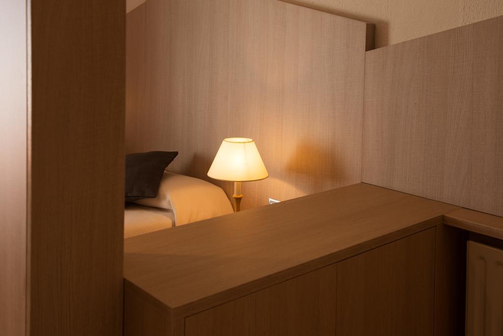 טוסה דה מאר Hotel Capri מראה חיצוני תמונה