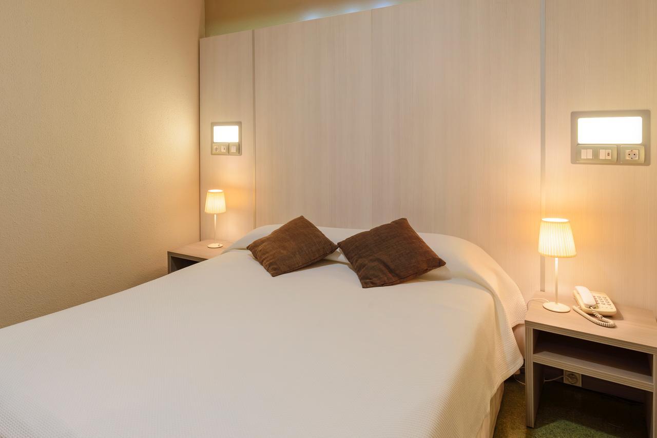 טוסה דה מאר Hotel Capri מראה חיצוני תמונה